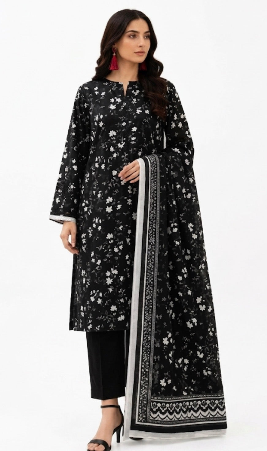 Alkaram 3-Piece Unstitched Lawn Suit - Black & White (MSB-02-26-151)